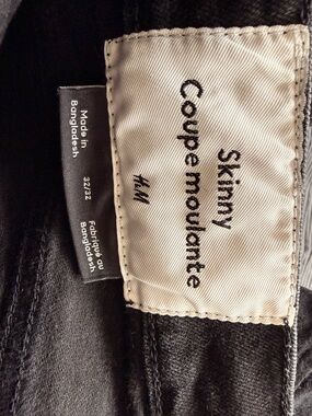 H&M Black Skinny Jeans - Slim Fit